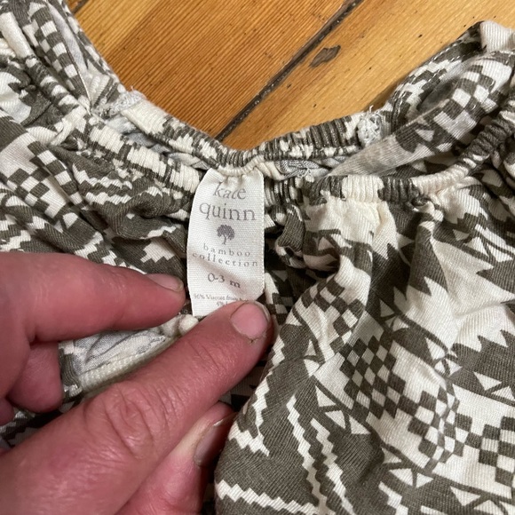 Kate Quinn two piece set! - Picture 2 of 4